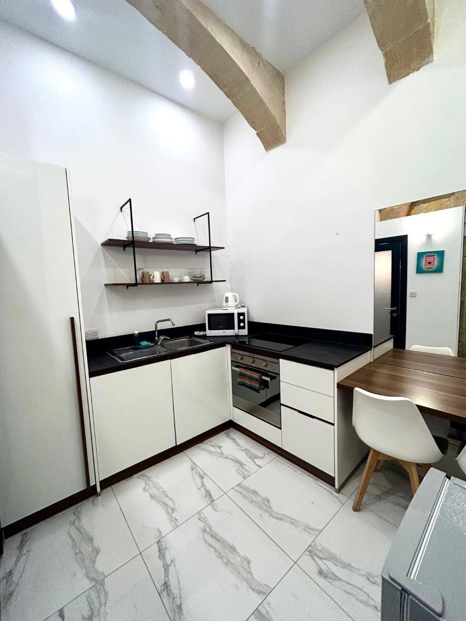 Tritoni Harbour Suites - Валетта Экстерьер фото
